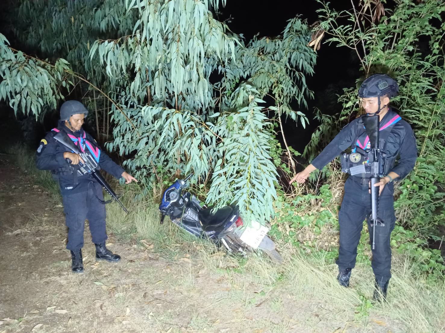 กองกำลังบูรพา โดยชุดควบคุมกรมทหารพรานที่ 12 สกัดกั้นขบวนการโจรกรรมรถจักรยานยนต์ข้ามแดน ณ พื้นที่อำเภอโคกสูง